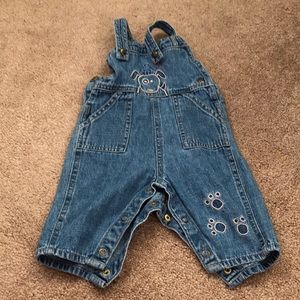 Osh Kosh overalls with puppy design.